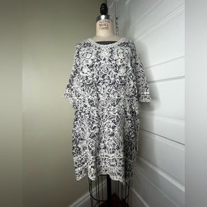 Black White Floral Embroidered Tunic Top 2x Soliataire Blouse